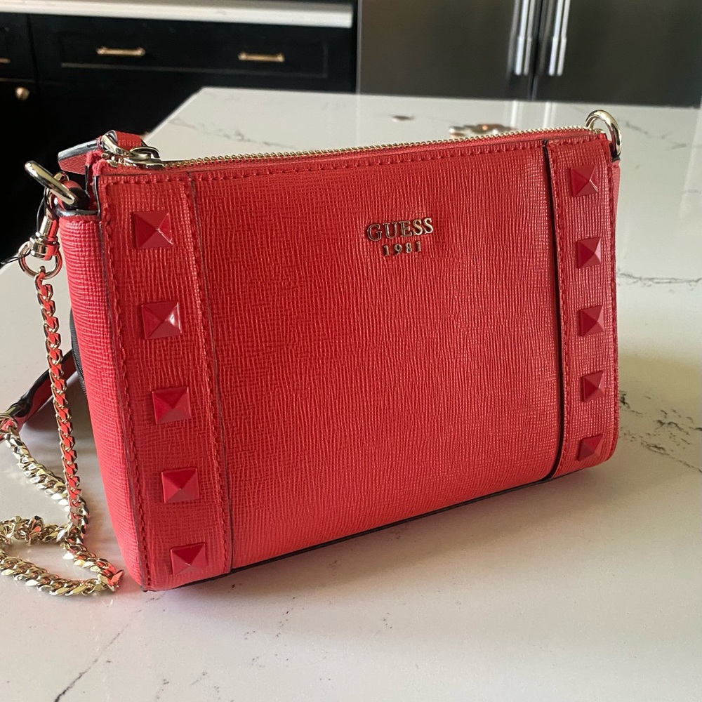 Guess crossbody bag